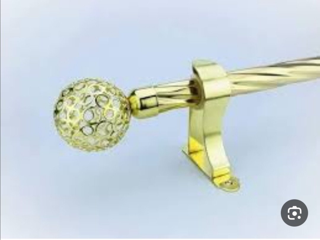 جوز حامل ستارة ذهبي مفرد